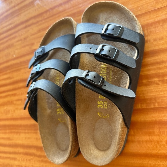 Just like new Birkenstocks worn once - Picture 4 of 4
